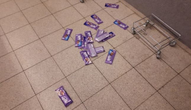 odcizené čokolády