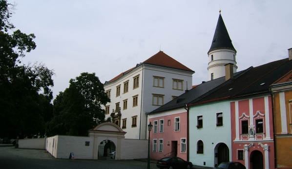 Přerovské Muzeum Komenského otevře výstavu, která představí šest historických období očima žen