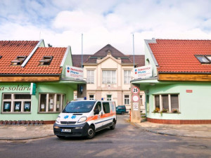 Nemocnice v Přerově, Prostějově a ve Šternberku od pátku odvolávají zákazy návštěv