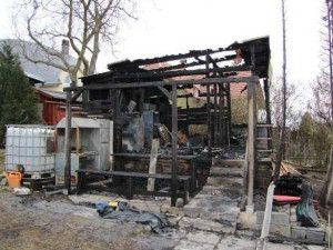 Policie vyšetřuje požár zahradní chatky v Olomouci