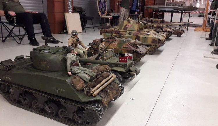 size4-15521351632518-124-53687193-382411805912122-4659604148210106368-n