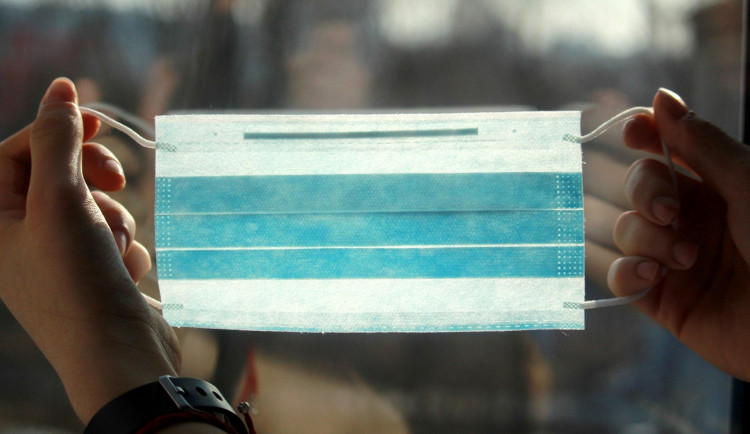 Jak bezpečně nakupovat roušky a další ochranné prostředky