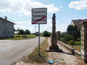 Zadlužené Turovice podávají žalobu na stát kvůli penále za nedokončenou stavbu domova pro seniory