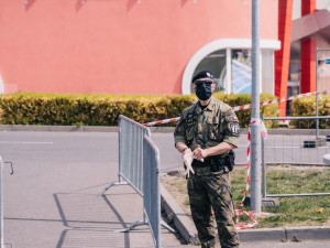 FOTO/VIDEO: Olomouc za sebou první den plošného testování, takto to dnes vypadlo u Globusu