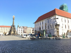 FOTO: Arionova kašna, cíl mnohých lidí lačnících po osvěžení v horkých dnech, je dneškem v provozu
