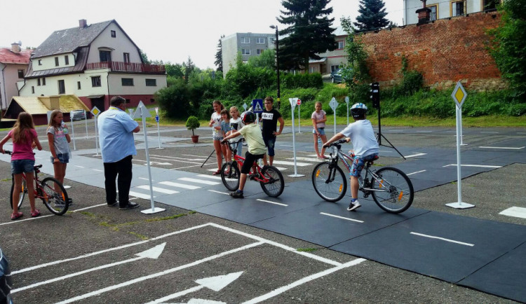 Dětská dopravní hřiště v kraji projdou díky dotaci rekonstrukcí