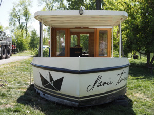 FOTO: Marie Terezie ve čtvrtek úspěšně dosedla na hladinu. Plavby Olomouc zahajují sezónu