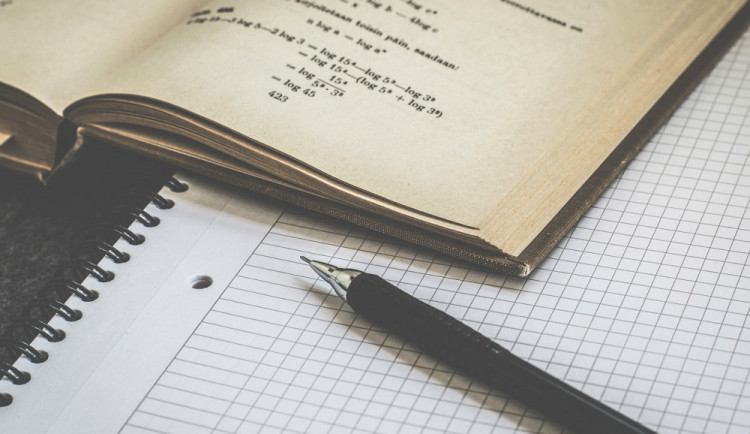 Testem z matematiky či francouzštiny začnou v pondělí maturity