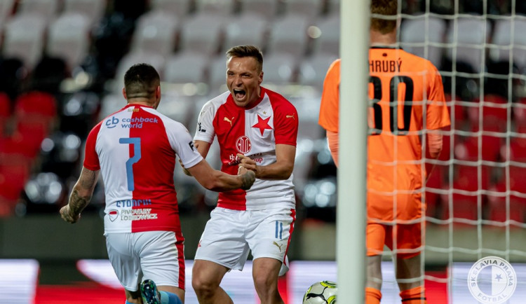 Dvě penalty a gólová kanonáda. Slavia rozdrtila Jablonec 5:0