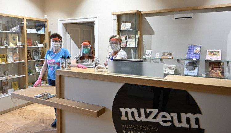 Oprava se týká zejména prostoru pokladny.