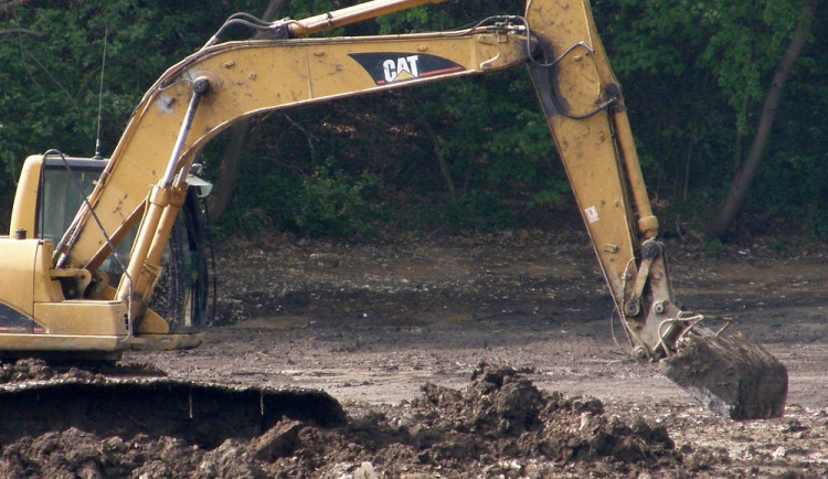 Labský náhon v Hradci se vyčistí, sníží se tím riziko záplav