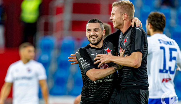 Slavia je zase blíž titulu, Baník venku porazila 3:1. Sparta po sedmé v řadě zvítězila