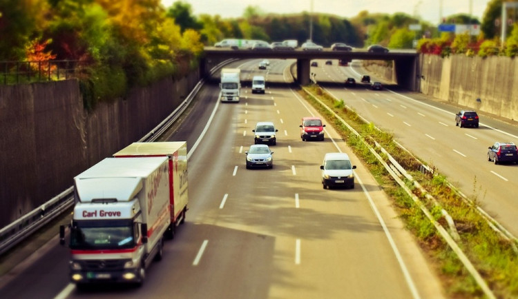 Silničáři začínají sčítat intenzitu dopravy na silnicích a dálnicích