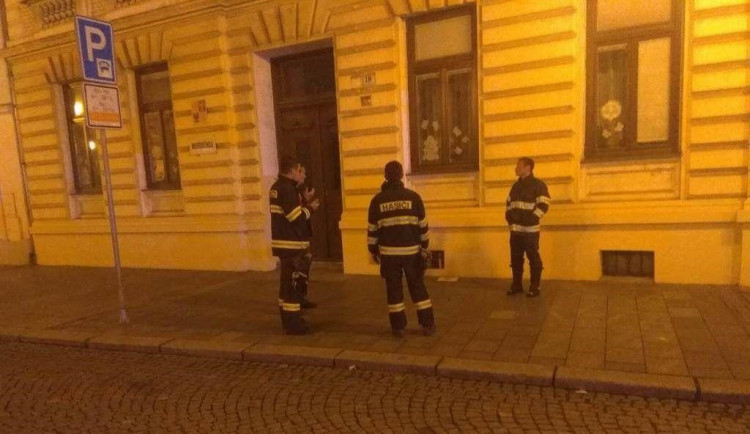 Zapomnětlivý hudebník pokoušel zdravý rozum bezpečnostních složek