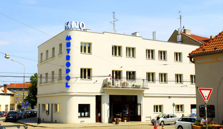 Během páteční Hororové noci se na plátně kina Metropol objeví Brad Pitt, Morgan Freeman i Keanu Reeves