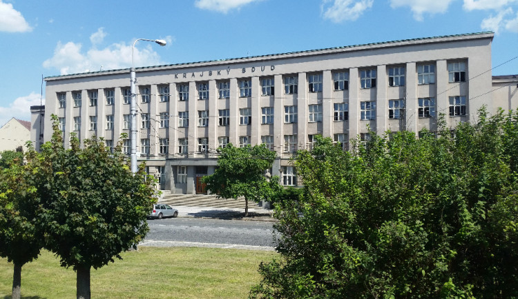 Hradecký krajský soud začal projednávat poškození přírody a dotační podvod v Krkonoších