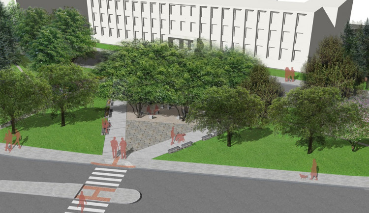 Park v centru Náchoda prochází revitalizací, práce skončí až v listopadu