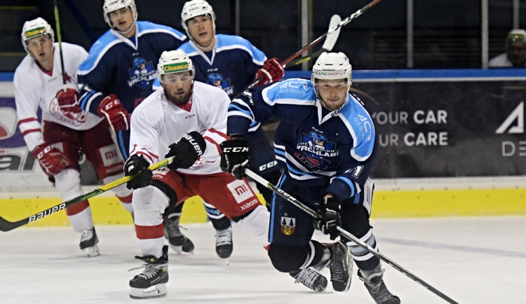 Hokejisté Vrchlabí nestihnou start první ligy. Kvůli koronaviru jsou v karanténě