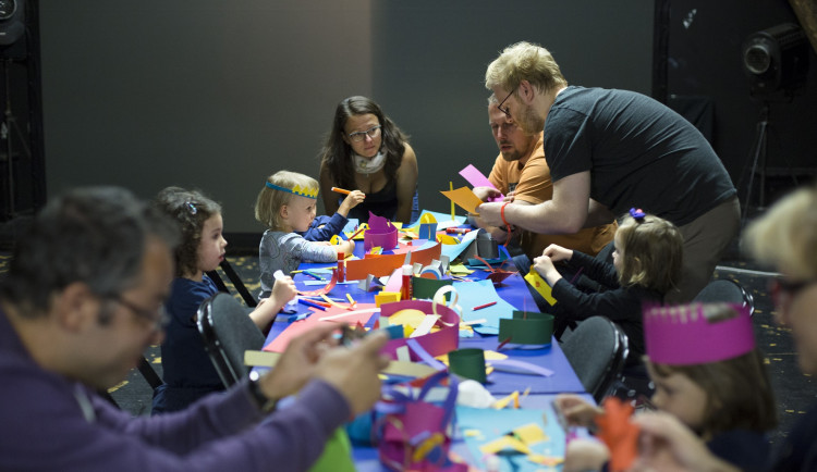 Vytuněný víkend knih na nádvoří i v dodávce, pro děti i dospělé. Takový je knižní veletrh LITR