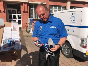 Olomoucká městská policie dostala nanomasky. Putují také do hospice na Svatém Kopečku