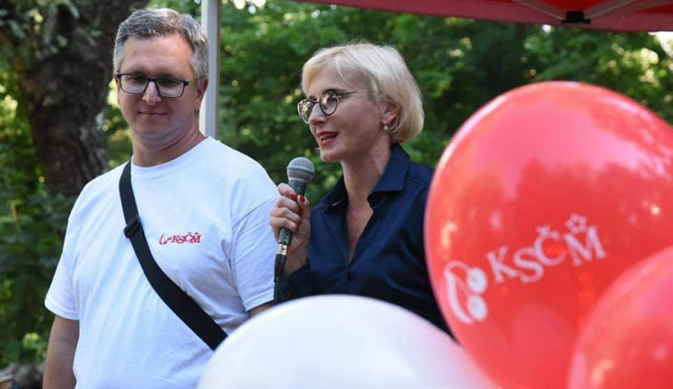 KSČM nedostatečně prezentovala to, že přiměla vládu učinit řadu rozhodnutí, která jsou pozitivní pro lidi, myslí si Šulda