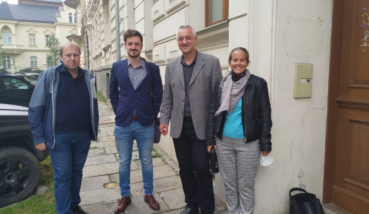 Olomoucký kraj je blízko nové koalici! STAN, Piráti, Spojenci a ODS se dohodli na memorandum