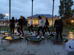 Pohyb je potřeba. Slim Studio Olomouc pořádá tréningy na čerstvém vzduchu.