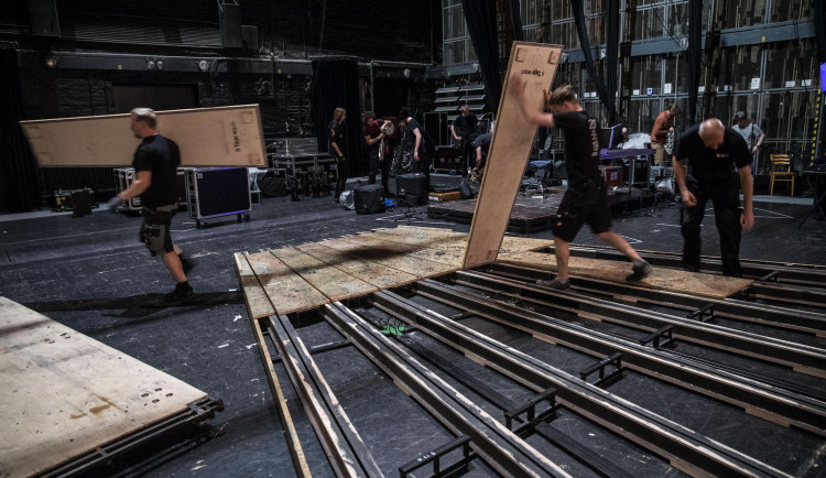 Divadelní Flora se letos úplně ruší