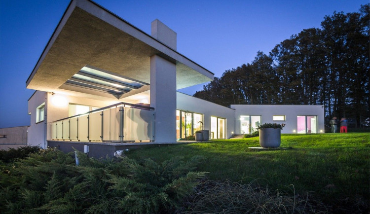 Chcete vyměnit okna? Do konce listopadu nabízí firma Sulko tisícové slevy