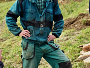 Jeseničtí obyvatelé vysadili ovocný sad, sloužit má mimo jiné ke vzdělávání dětí