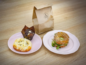 Rozvoz svačinek v rámci projektu DOBRO(TY): svačiny pro hrdiny