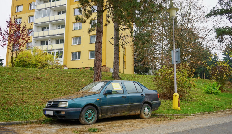 Ze Zábřehu mizí z ulic odstavené vraky