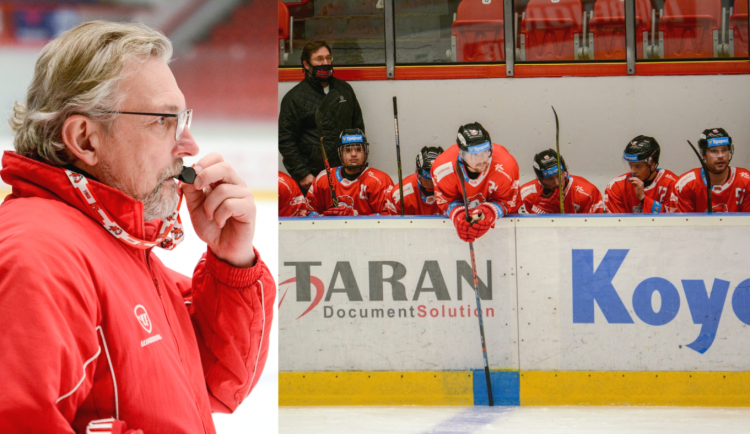 Hanáky trápí marodka. Nechci ale brečet, hlásí Moták. Proč vypadli čtyři hráči?