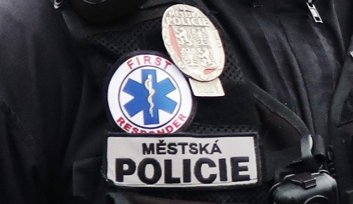Městská policie v Hradci díky mobilní aplikaci zachraňuje životy, minulý víkend zachránili tři osoby