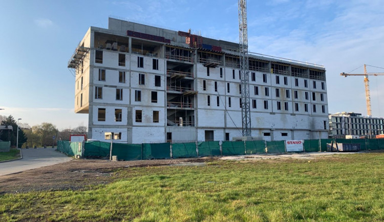 Bez hotelu Aldis by se kongresová turistika přesunula z Hradce do Pardubic, tvrdí Hradečák