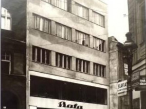 Exteriér budovy ve 30. letech. Foto: MZA v Brně, SOkA Zlín