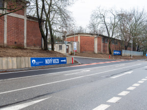 Obyvatelé ulic okolo FNOL mohou žádat o parkovací místa zdarma v areálu nemocnice