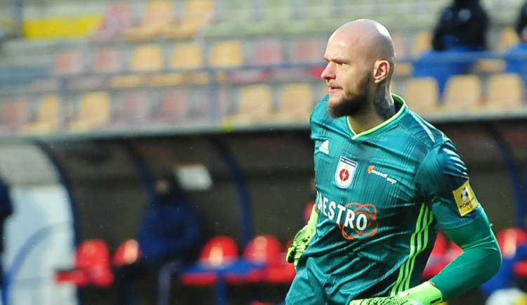 RK-NR_jesen2020_MM_archiv