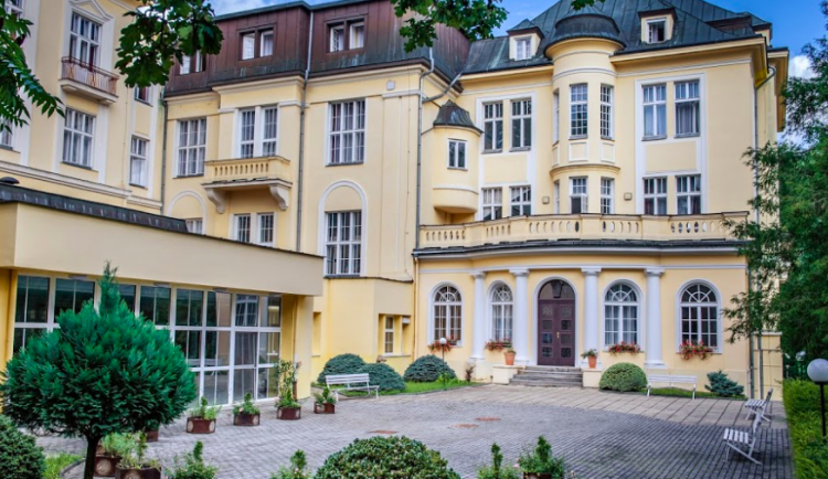 Lázně měly v Olomouckém kraji loni kvůli koronaviru propad návštěvníků i tržeb.