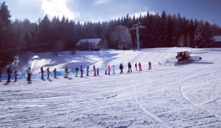 Rolby se v areálech v Jeseníkách rozmohly, tahají lyžaře na svah