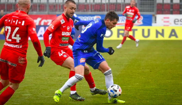 Chytil v nastavení vystřelil fotbalistům Olomouce výhru nad Brnem