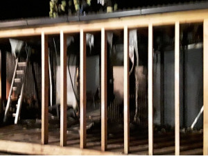 Požár ve firmě způsobil škodu přes milion korun. Příčina se vyšetřuje