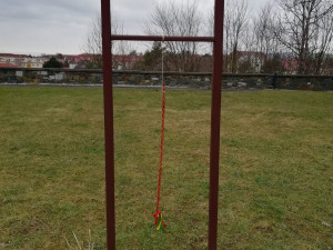 Hranice před Velikonocemi ozdobily tři obří kraslice. Akce však města zrušila