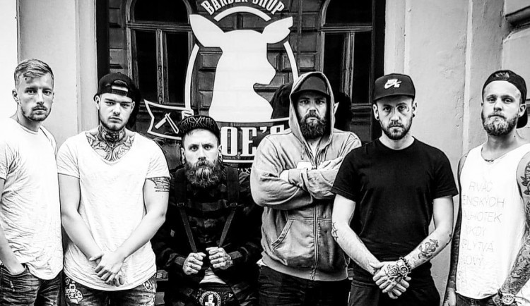 size3-16166862023861-124-olomoucky-barber-shop-v-pondeli-otevre-se-zasahem-policie-pocitam-rika-provozovatel