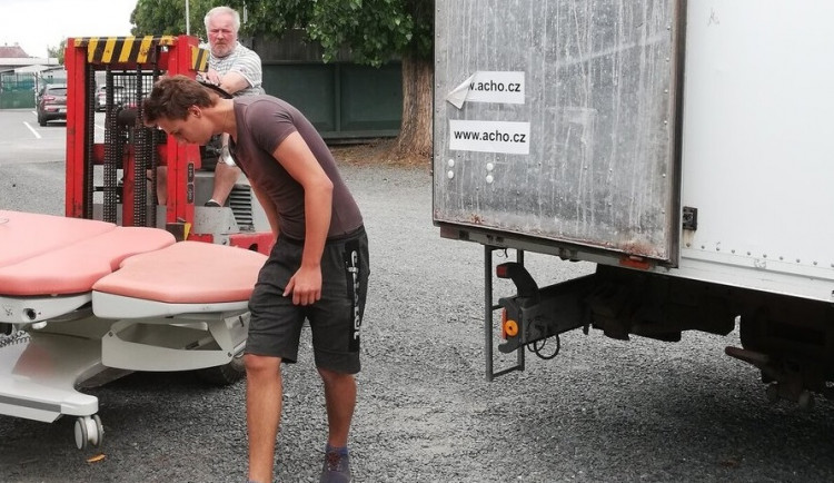 Arcidiecézní charita Olomouc poslala na Ukrajinu pět tun materiální pomoci