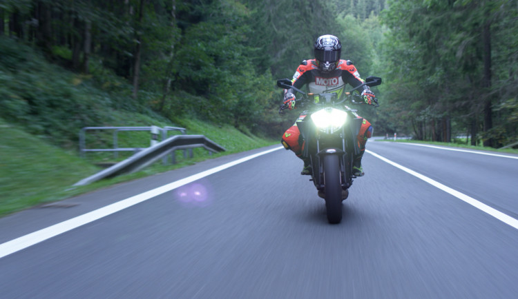 EDIT SEQ.00_00_26_08.Still034