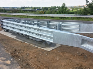 Na dopravní tepně v Olomouci bude instalován nový tlumič nárazu