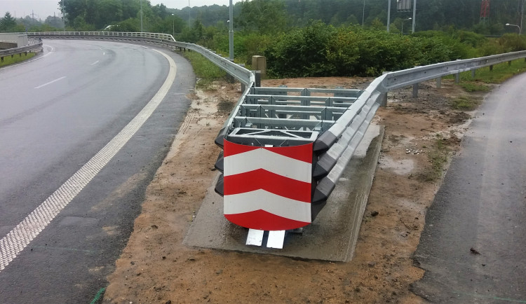 Na dopravní tepně v Olomouci bude instalován nový tlumič nárazu