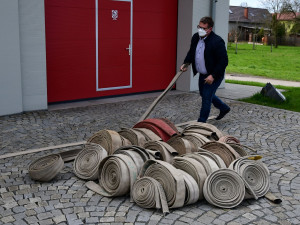 Zvířata v olomoucké zoo zabaví staré hasičské hadice