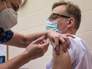 Alespoň první dávku vakcíny už má šestina obyvatel Olomouckého kraje